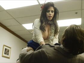 Лиз Вагнер голая – Американский экзорцист (2018)