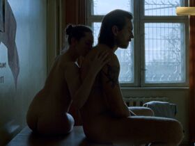 Татьяна Лялина голая – Ненастье s01e09 (2018) #1