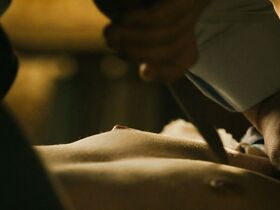 Ульрике С. Чарре голая – Убийство в Эберсвальде (2013)