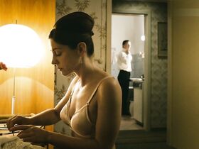 Ульрике С. Чарре голая – Убийство в Эберсвальде (2013) #4