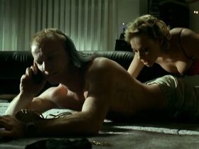 Соня Бохосевич секси – Как я живу? (2008)