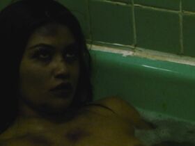 Шармэйн Стар голая – Catch 22: Based on the Unwritten Story by Seanie Sugrue (2016) #2