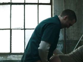 Патриша Аркетт голая – Побег из тюрьмы Даннемора s01e01 (2018)