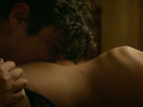 Эмили Ратаковски секси – Идеальная западня (2018) #12