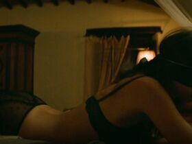 Эмили Ратаковски секси – Идеальная западня (2018) #14