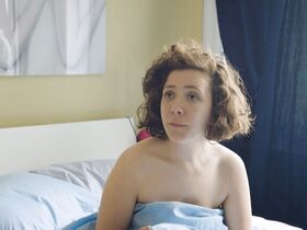 Эмили Николас секси – Белые парни s02e01 (2018) #5