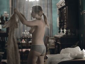 Анна Цуканова-Котт голая – Параллельные прямые пересекаются в бесконечности (2015)