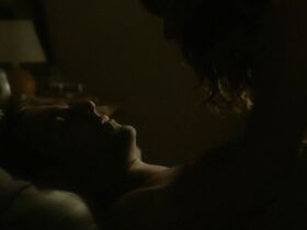 Ванесса Лиоте секси – Пожарный (2017) #5