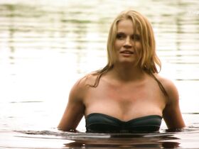 Наталья Рыбицкая секси – Блондинка s01e56,67 (2017)