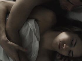 Коуди Хорн секси – Dead Hands (2010) #3