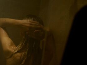 Лекси Аткинс секси – Сообщество (2018) #6