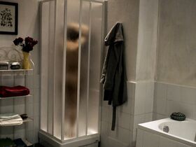 Джулия Микелини голая – Лес s01e01-04 (2015) #2