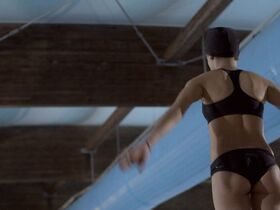 Джулия Микелини голая – Лес s01e01-04 (2015) #4