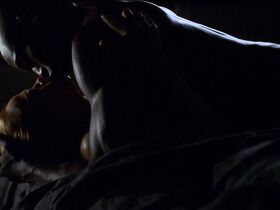 Дирдри Лавджой секси – Прослушка s03e12 (2005) #2