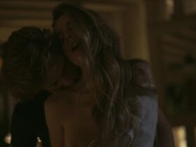 Камила Соди голая – Луис Мигель: tv s01e12 (2017) #4