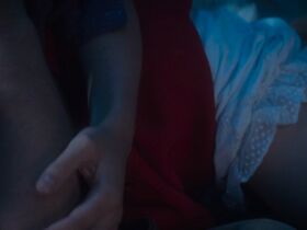 Анаис Демустье голая – Корнелиус, воющий мельник (2017) #2