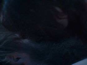 Анаис Демустье голая – Корнелиус, воющий мельник (2017) #3