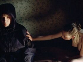 Лара Белмонт голая – Зона военных действий (1999) #2