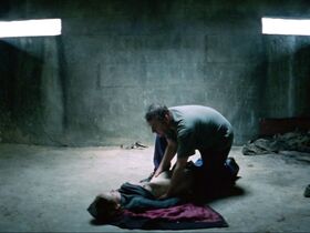 Лара Белмонт голая – Зона военных действий (1999) #7