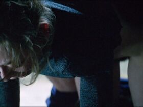 Лара Белмонт голая – Зона военных действий (1999) #9