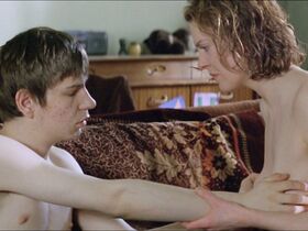 Эшлин О’Салливан голая – Зона военных действий (1999) #4