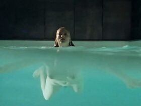 Анника Мурьян голая – Место преступления e439 (1999)