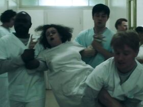 Хелена Бонем Картер голая – 55 шагов (2017) #4