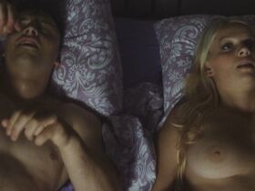 ЭйприлЭнн голая – Ужасный Джонни (2018)