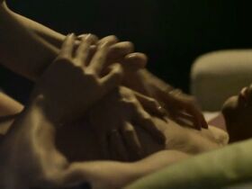 Камила Баар голая – Спецслужба (2014) #4