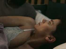 Анна Фрил секси – Butterfly s01e01 (2018)