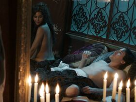 Меган Монтанер голая – Виктор Рос s01e01 (2015) #4