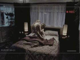 Джози Дэвис секси – Обольщение ложью (2010) #2