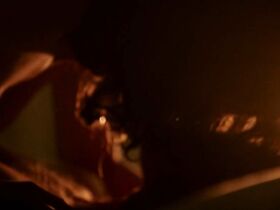 Энн Шефер секси – Доктор с побочными эффектами (2017) #3