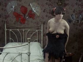 Гражина Длуголеска голая – История греха (1975) #8