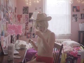 Кэти Боланд голая – Лолз-Ита (2017) #2