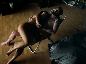 Мишель Бартель голая – Eine Braut kommt selten allein (2017)