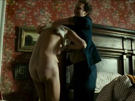 Кейт Фэйхи голая – Живые и мёртвые (2006) #6