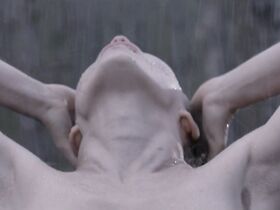 Елена Боурика голая – Della pioggia, noi (2013) #4