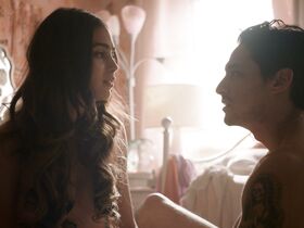 Мелисса Баррера голая – Жизнь s01e06 (2018) #4
