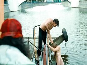 Юлия Пересильд голая – Короткое замыкание (2009) #4