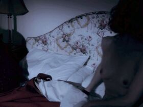 Сьюзи Фрэнсис Гартон голая – Призраки в Ректоре (2015) #3