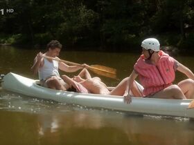 Элис Весела голая – Лучшие годы – псу под хвост (1997) #2