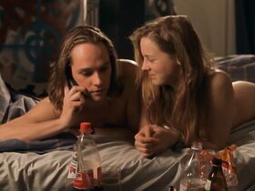 Бернадетта Хеерваген голая – Liebe und weitere Katastrophen (1999) #4