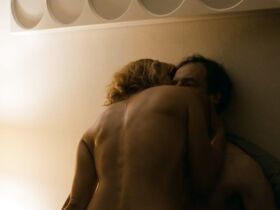 Йёрдис Трибель секси – Вайссензее. Берлинская история s04e04 (2018) #3