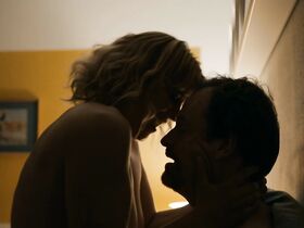 Йёрдис Трибель секси – Вайссензее. Берлинская история s04e04 (2018) #6