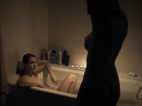 Ленка Юроскова голая – Граффити (2007) #4