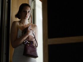 Варвара Щербакова секси – Тень (2016) #6