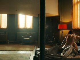 Лия Уильямс голая – Кири s01e03 (2018) #6