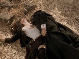 Моника Гуэрриторе голая – Волчица (1996) #6