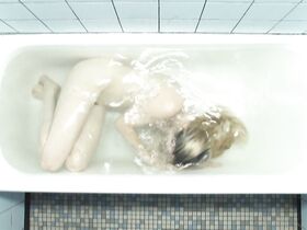 Милле Лефельдт голая – Красивые люди (2010) #4